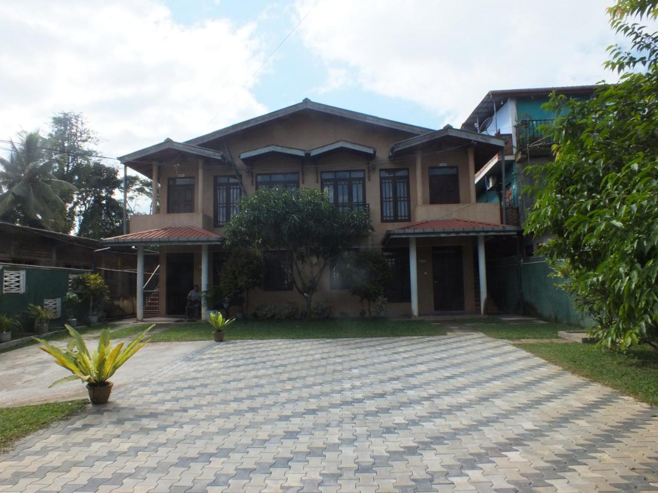 Hillsview Rest & Guest House Matale Dış mekan fotoğraf